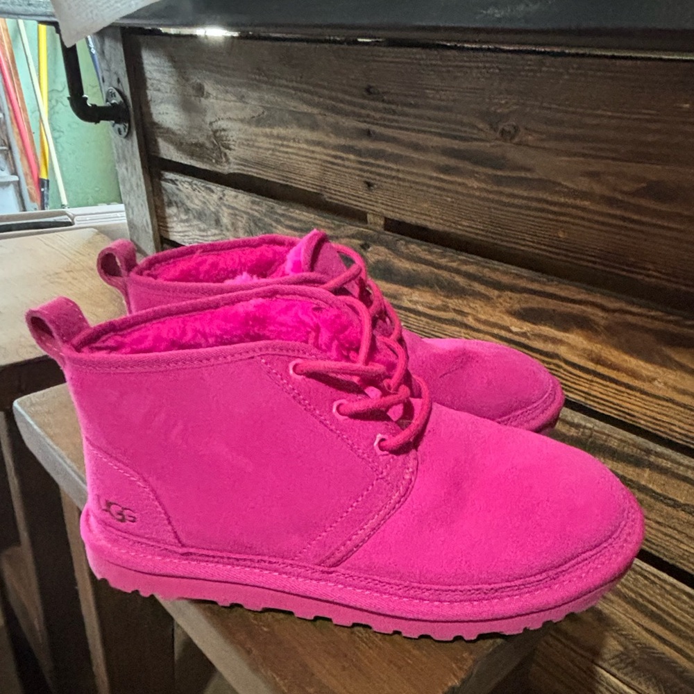 Neumel Ugg